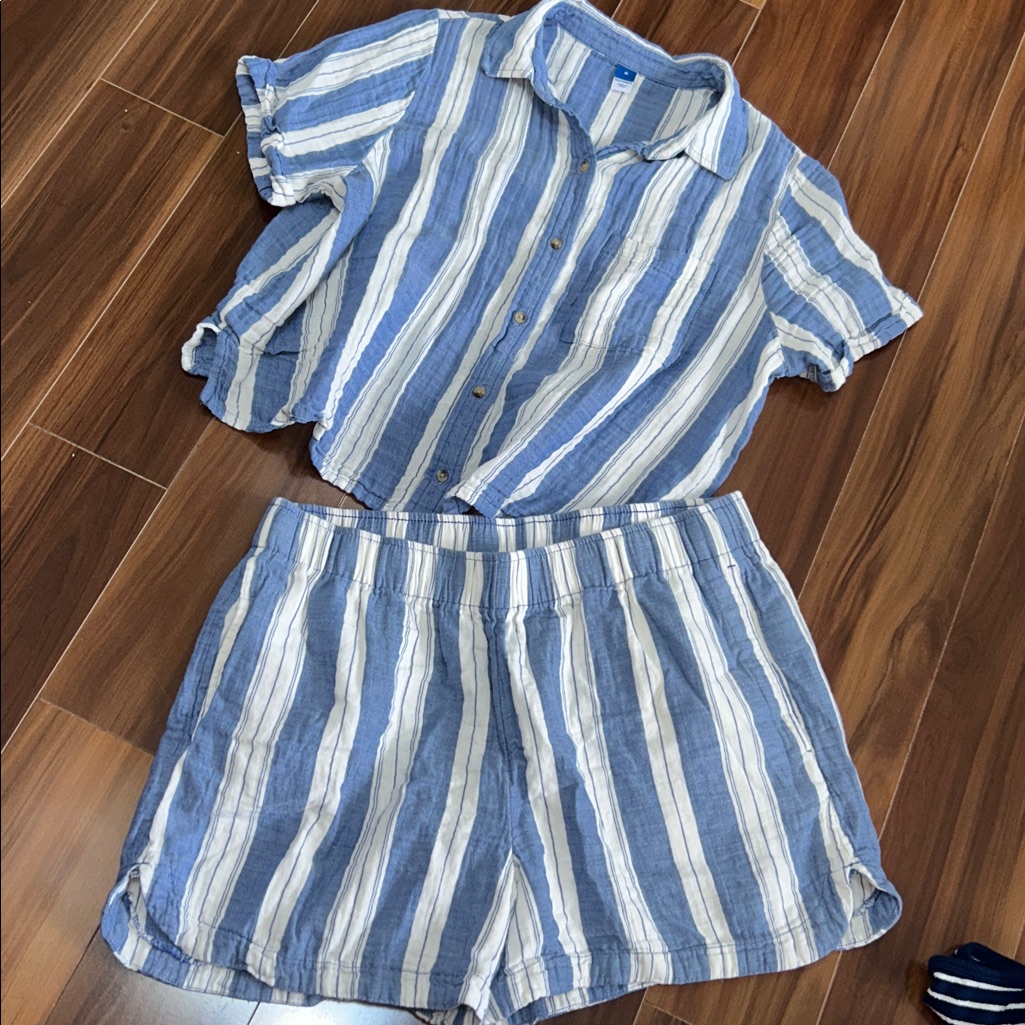 Medium / Large Old Navy 100% Cotton Lounge Set